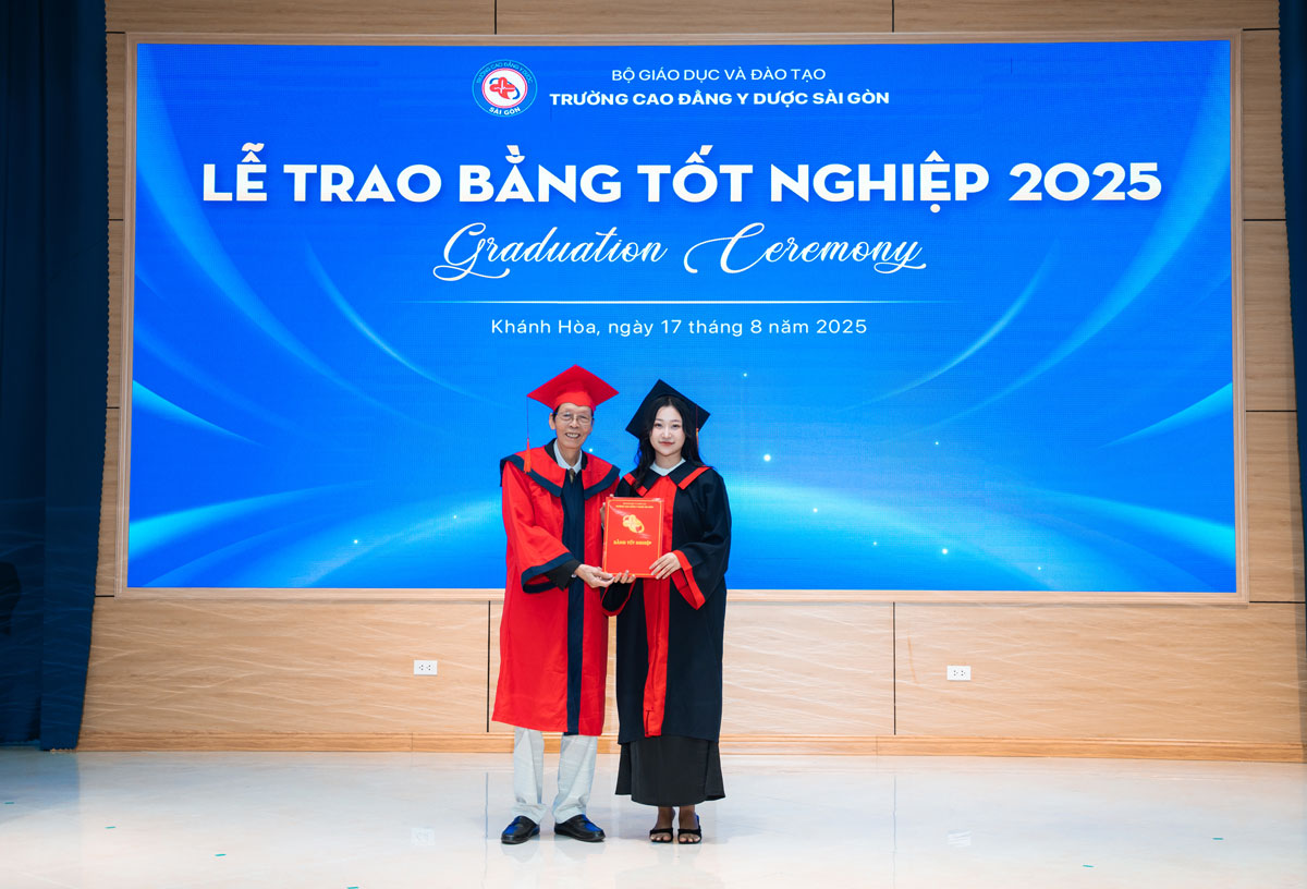 trường cao đẳng y dược sài gòn tổ chức khai giảng năm 2025