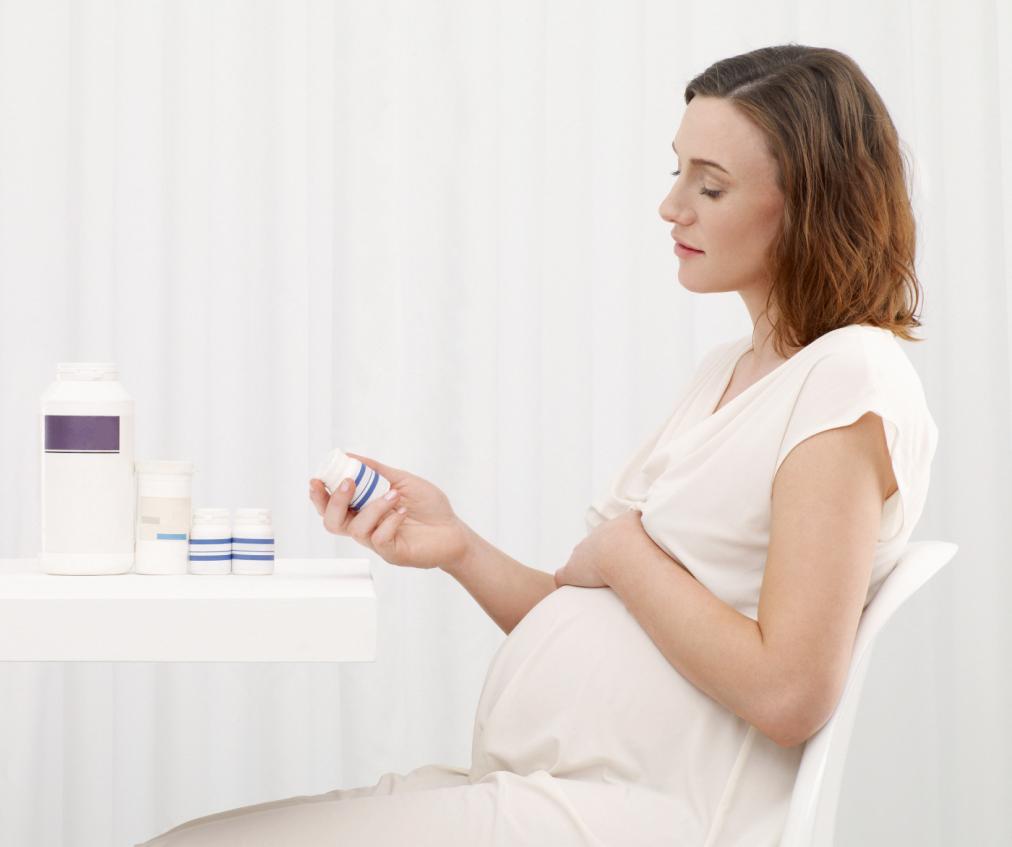 Cẩn trọng khi dùng thuốc Aceclofenac cho đối tượng có thai