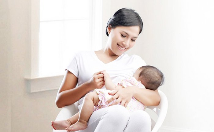 Cần thận trọng khi dùng thuốc đối với mẹ đang cho con bú hoặc đang mang thai