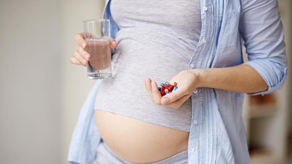 Cần thận trọng khi sử dụng thuốc Chlorothiazide cho phụ nữ có thai và cho con bú