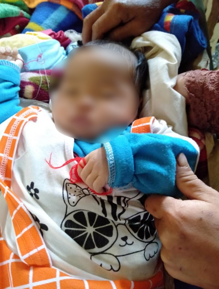 Cháu bé được cho là đã tử vong sau khi tiêm vắc xin Combe Five, tại Trạm Y tế xã La Pan Tẩn