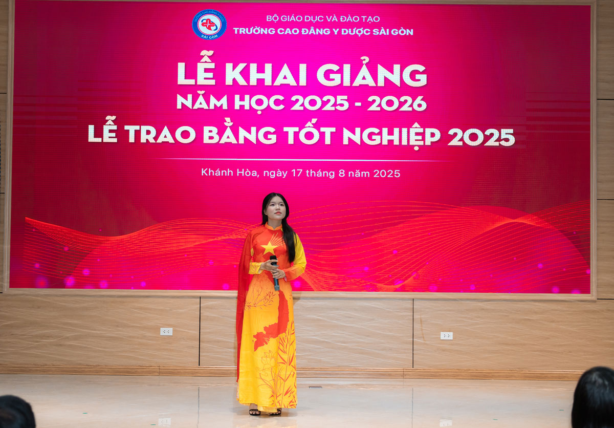 văn nghệ khai giảng trường cao đẳng y dược sài gòn cơ sở nha trang