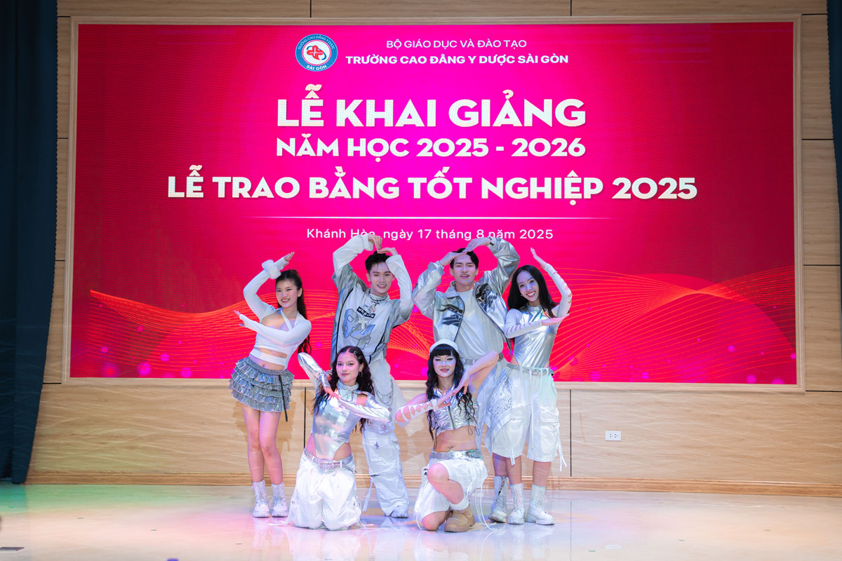 văn nghệ khai giảng trường cao đẳng y dược sài gòn cơ sở nha trang