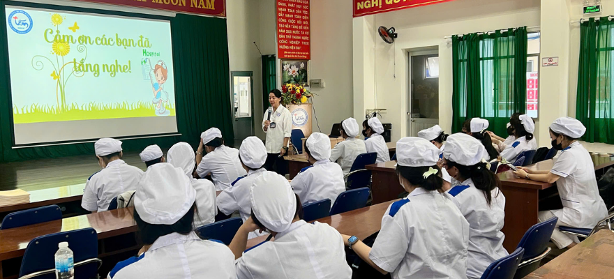 sinh-vien-truong-cao-dang-y-duoc-sai-gon-thuc-tap-tai-benh-vien