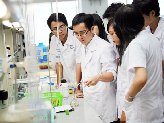 Đào tạo liên thông Cao đẳng Dược lên Đại học là gì? Đào tạo liên thông Cao đẳng Dược lên Đại học là gì?