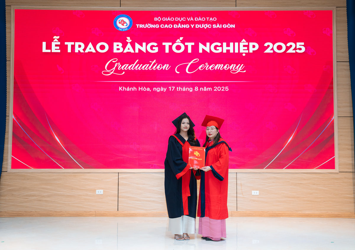 trường cao đẳng y dược sài gòn tổ chức khai giảng năm 2025