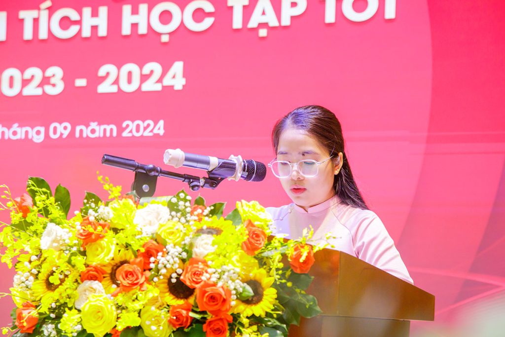 Cô Nguyễn Thị Thanh Tuyên phó trưởng phòng đào tạo Cô Nguyễn Thị Thanh Tuyên phó trưởng phòng đào tạo